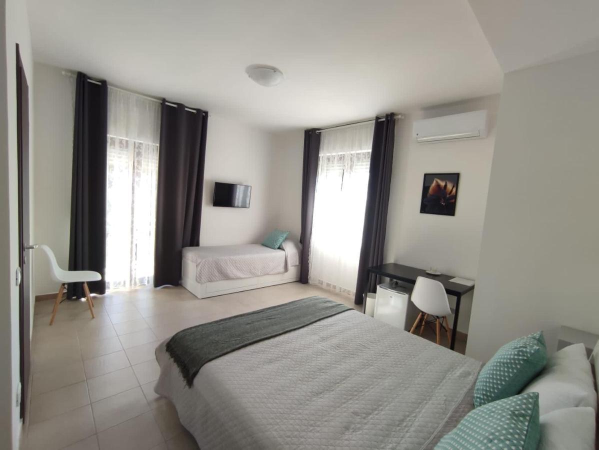Cristian Rooms Авола Экстерьер фото